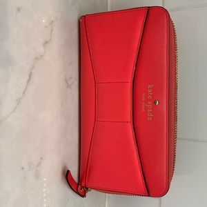 Kate Spade wallet zip top